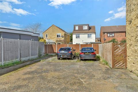 2 bedroom terraced house for sale, Merleburgh Drive, Sittingbourne ME10