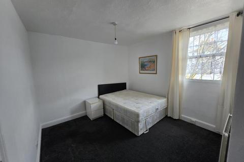 2 bedroom flat to rent, Boundary Road, Walthamstow, E17