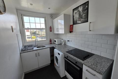 2 bedroom flat to rent, Boundary Road, Walthamstow, E17