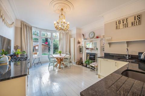 6 bedroom semi-detached house for sale, Avondale Avenue, Woodside Park, N12