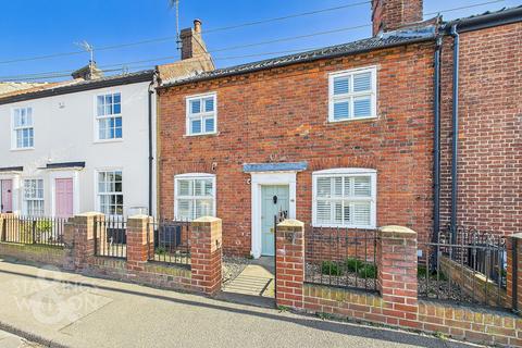 2 bedroom cottage for sale, St. Johns Road, Bungay, Suffolk