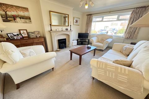 2 bedroom semi-detached bungalow for sale, Nab Wood Terrace,  Nab Wood, Shipley, West Yorkshire