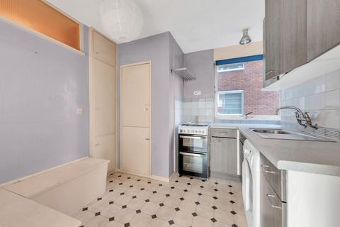 2 bedroom flat for sale, Lymer Avenue, London SE19