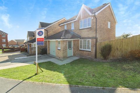 22 Chartwell Drive, Bradford, BD6 3DA
