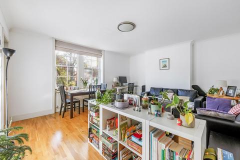 2 bedroom flat to rent, The Avenue, Chiswick