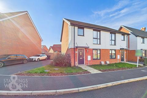 3 bedroom semi-detached house for sale, Saffron Avenue, Wymondham, Norwich