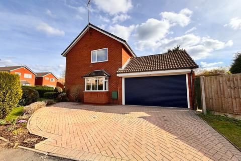 4 bedroom detached house for sale, Cricket Close, Walsall, WS5