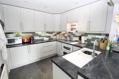9 Cricket Close, Walsall, WS5 3PU