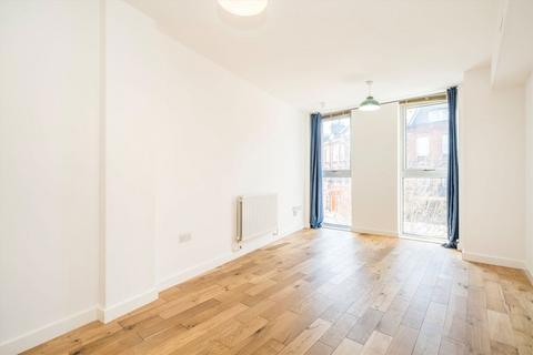 1 bedroom flat to rent, Rye Lane, London SE15