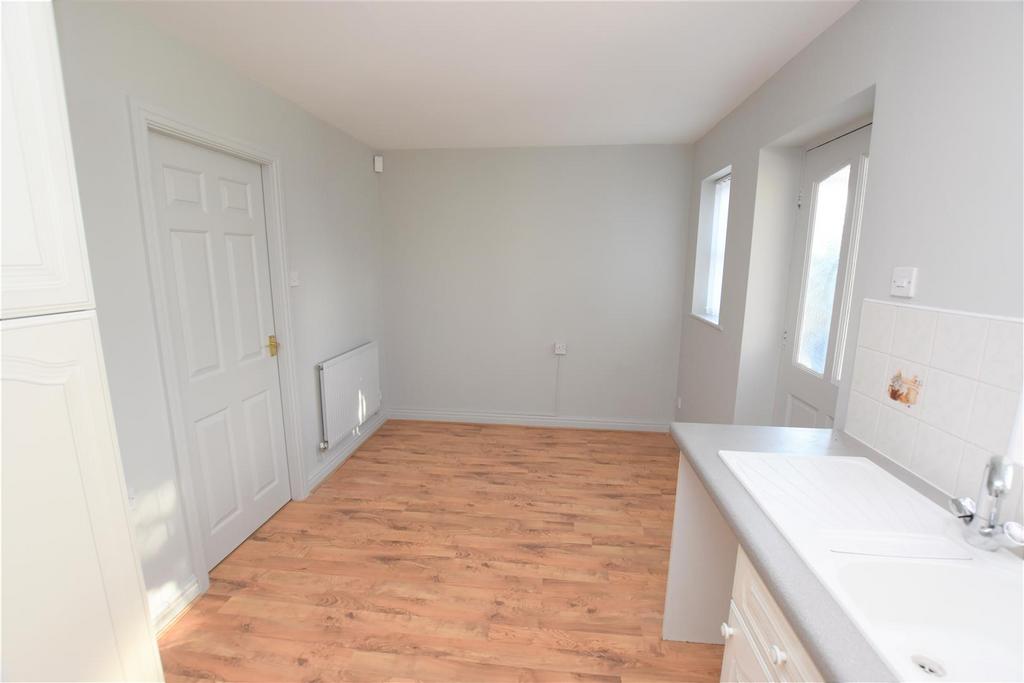 Dining Area.jpg