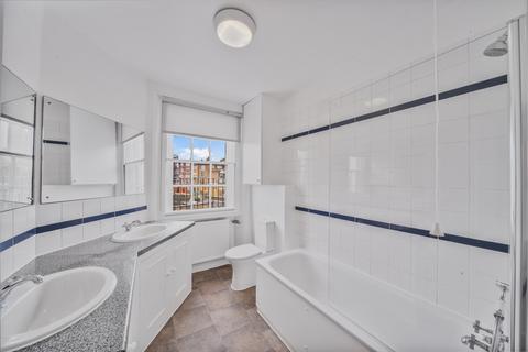 3 bedroom apartment to rent, Thurloe Street, South Kensington SW7