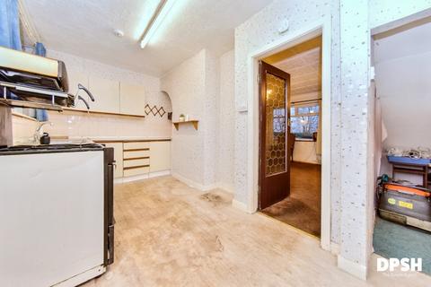 85 Wide Lane, Morley, Leeds, LS27 8BU