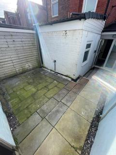 3 bedroom terraced house to rent, Standish Street, St. Helens WA10