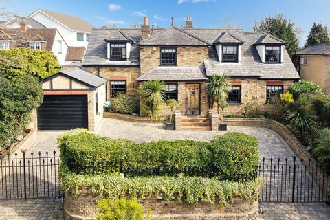 5 bedroom detached house for sale, Stony Path, Loughton IG10