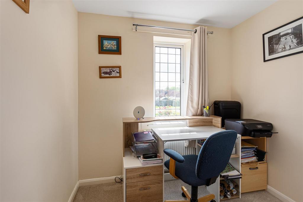 Lawnswood  10.jpg