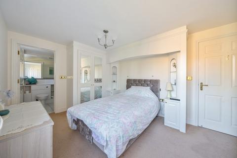 2 bedroom flat for sale, Newton Lane, Romsey, Hampshire, SO51