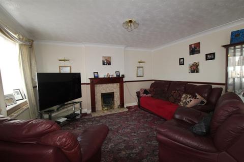 4 bedroom detached house for sale, Blythe Street, Wombwell, Barnsley