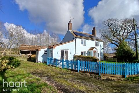 3 bedroom farm house for sale, Hindolveston Road, Dereham