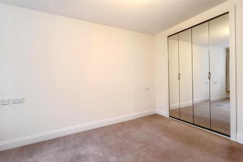 1 bedroom retirement property for sale, Only a short stroll to Clevedon Town Centre