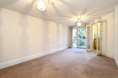 1 bedroom retirement property for sale, Only a short stroll to Clevedon Town Centre
