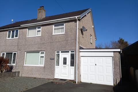 3 bedroom semi-detached house for sale, Bethel LL55