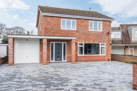 4 bedroom detached house for sale, Gaynor Close, Wymondham, NR18