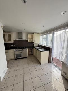 3 bedroom flat to rent, 3 Bedroom House For Rent Enfield, EN3