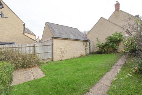 4 bedroom semi-detached house to rent, WITNEY