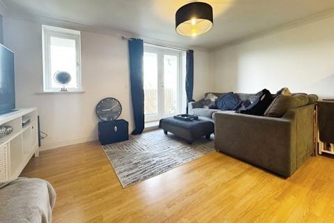 2 bedroom flat to rent, Bambridge Court, Kent ME14