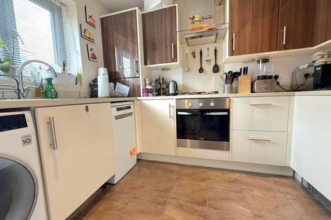 3 bedroom terraced house for sale, Knot Tiers Drive, Northampton NN5