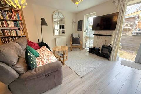 3 bedroom terraced house for sale, Knot Tiers Drive, Northampton NN5