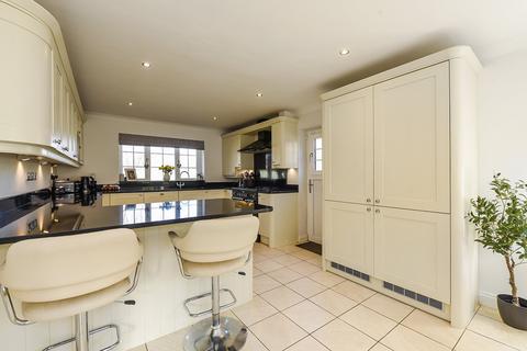 4 bedroom detached house for sale, Washford Lane, Bordon, Hampshire