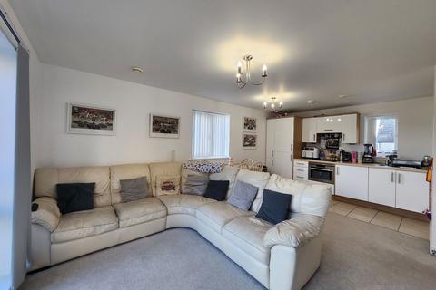 2 bedroom flat for sale, Meridian Close, Ramsgate CT12