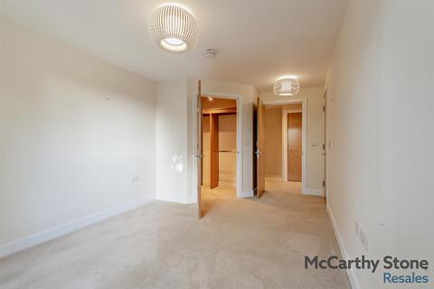 2 bedroom apartment for sale, Queen Elizabeth Place, Orchard Lane, Alton
