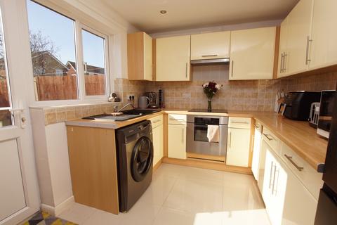 2 bedroom terraced house for sale, St. Francis Road, Gosport PO12