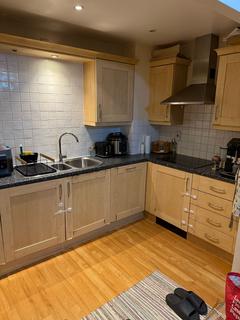 1 bedroom flat to rent, Flat 26 ,Solent Court, London, SW16