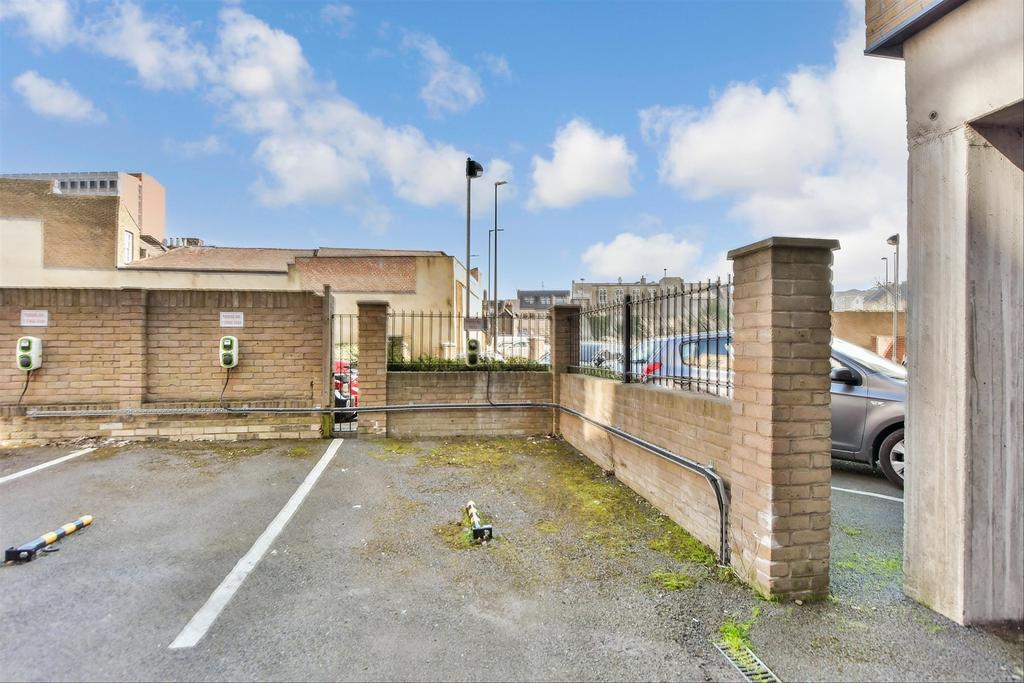 Driveway/Parking