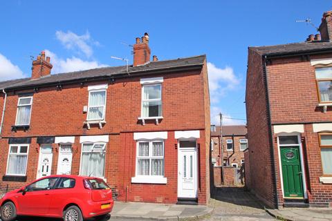 2 bedroom end of terrace house to rent, Oak Grove, Urmston, Manchester, M41