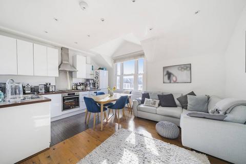 2 bedroom flat to rent, Hemstal Road, West Hampstead, London, NW6