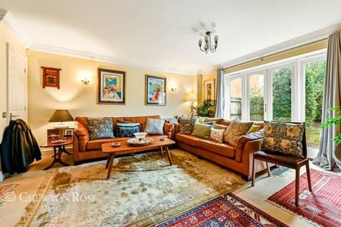 3 bedroom end of terrace house for sale, Priory Road, ASCOT