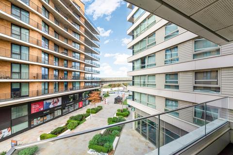 2 bedroom apartment for sale, Corsair House, Royal Wharf, E16