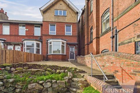 4 bedroom end of terrace house for sale, Seamer Road, Scarborough