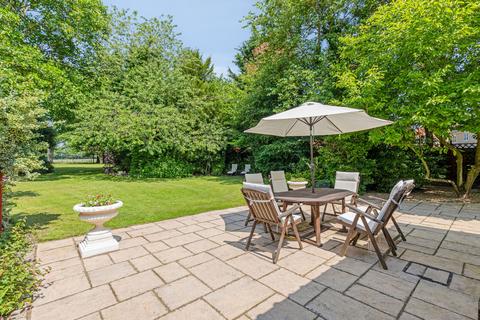 4 bedroom cottage for sale, An Immaculately Presented Period Cottage in Beachamwell