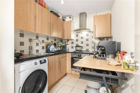 1 bedroom apartment to rent, Rushey Green, London, SE6