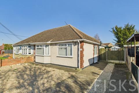 2 bedroom semi-detached bungalow for sale, Kennington Avenue, Benfleet, SS7