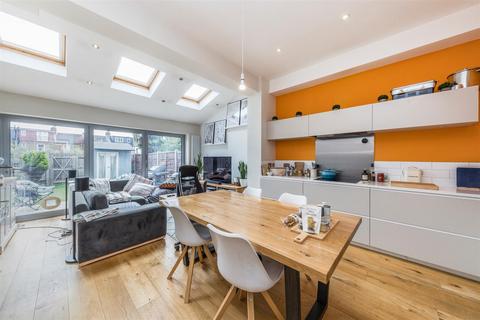 4 bedroom house for sale, Faraday Road, Wimbledon SW19