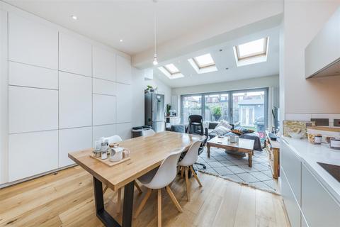 4 bedroom house for sale, Faraday Road, Wimbledon SW19