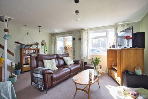 3 bedroom terraced house for sale, Elizabeth Carter Avenue, Deal, CT14