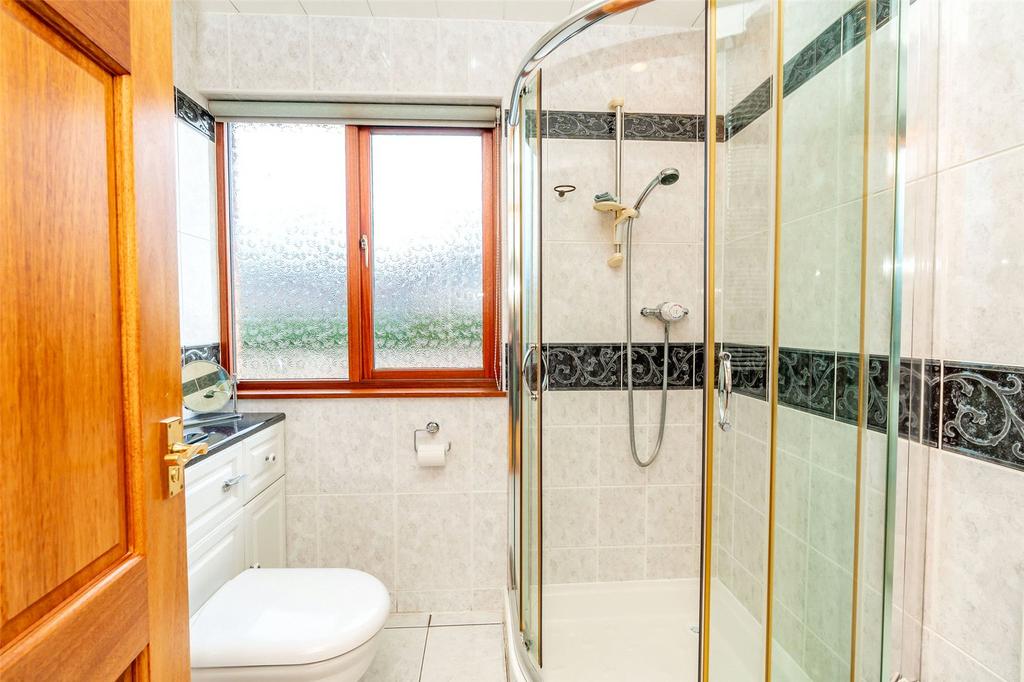 Master En-Suite