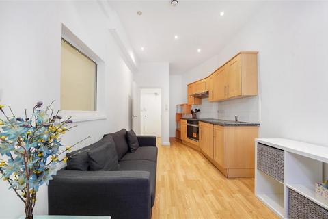 1 bedroom flat to rent, Palace Court, W2